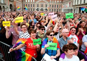 Spectators at announcement of referendum result at Dublin Castle